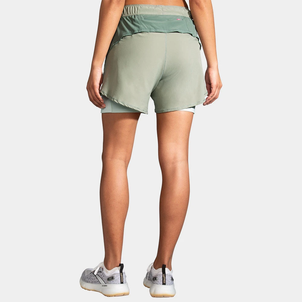 Brooks Chaser 5" 2-in-1 Shorts Women's 6 Brooks Chaser 5" 2-in-1 Shorts Women's - Image 4